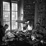 robert doisneau galvaing cordonnier des theatres 1954