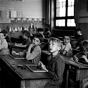 robert doisneau l information scolaire paris 1956 grande