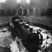robert doisneau la pleine lune du bourget 1946