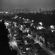 robert doisneau les pavillons des delaisses cachan 1945