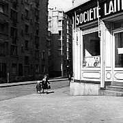 robert doisneau les petits enfants au lait 1934