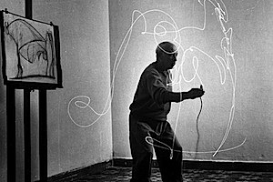 Disegni di luce di Picasso nelle fotografie di Gjon Mili