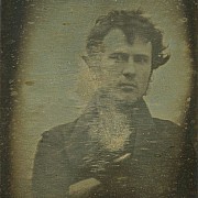 primo autoritratto fotografico conosciuto robert cornelius nel 1839