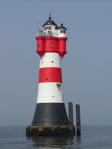 Faro Roter-Sand nel Mare del Nord